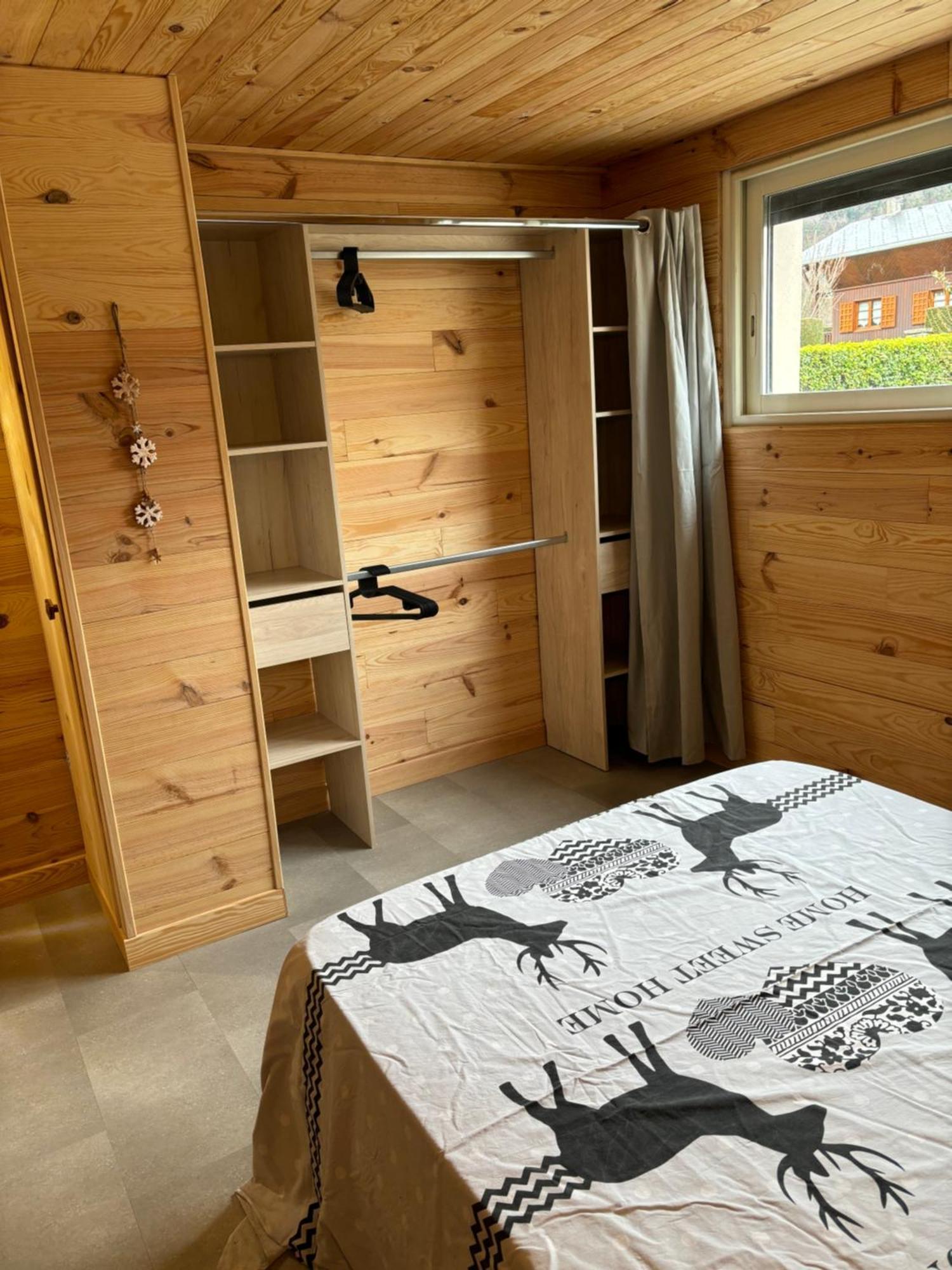 L'Oursiere A Saint Mamet Apartment Ngoại thất bức ảnh