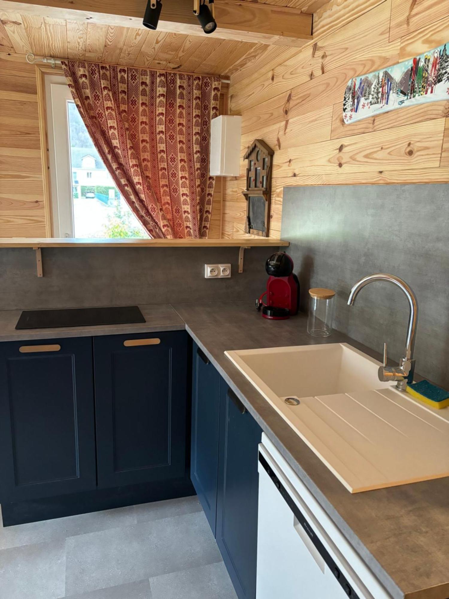 L'Oursiere A Saint Mamet Apartment Ngoại thất bức ảnh